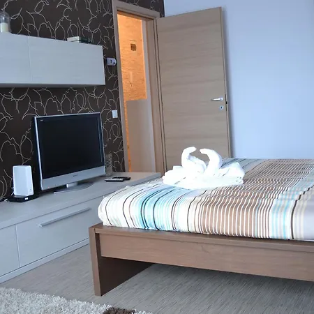 Platinium Iv Apartment *